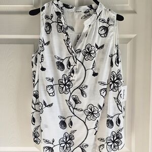 NWT Kindred Sleeveless Black and White Embroidered Floral V-Neck Blouse 3X